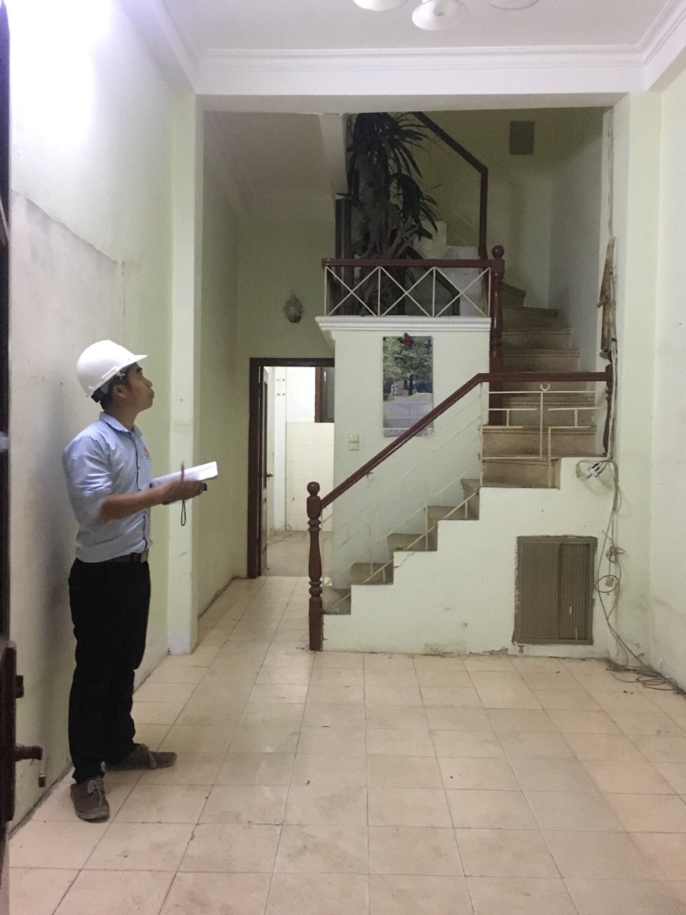 Cơi nới thêm tầng, sửa chữa lại toàn bộ nhà cho gia đình cô Sinh tại Ba Đình Hà nội-2