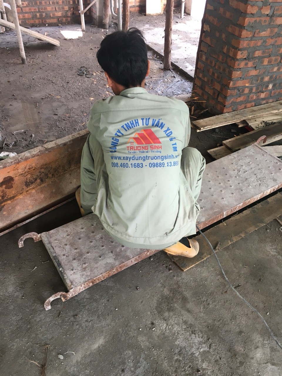 Tay nghề của thợ sửa chữa nhà ở Hà Nội thế nào?